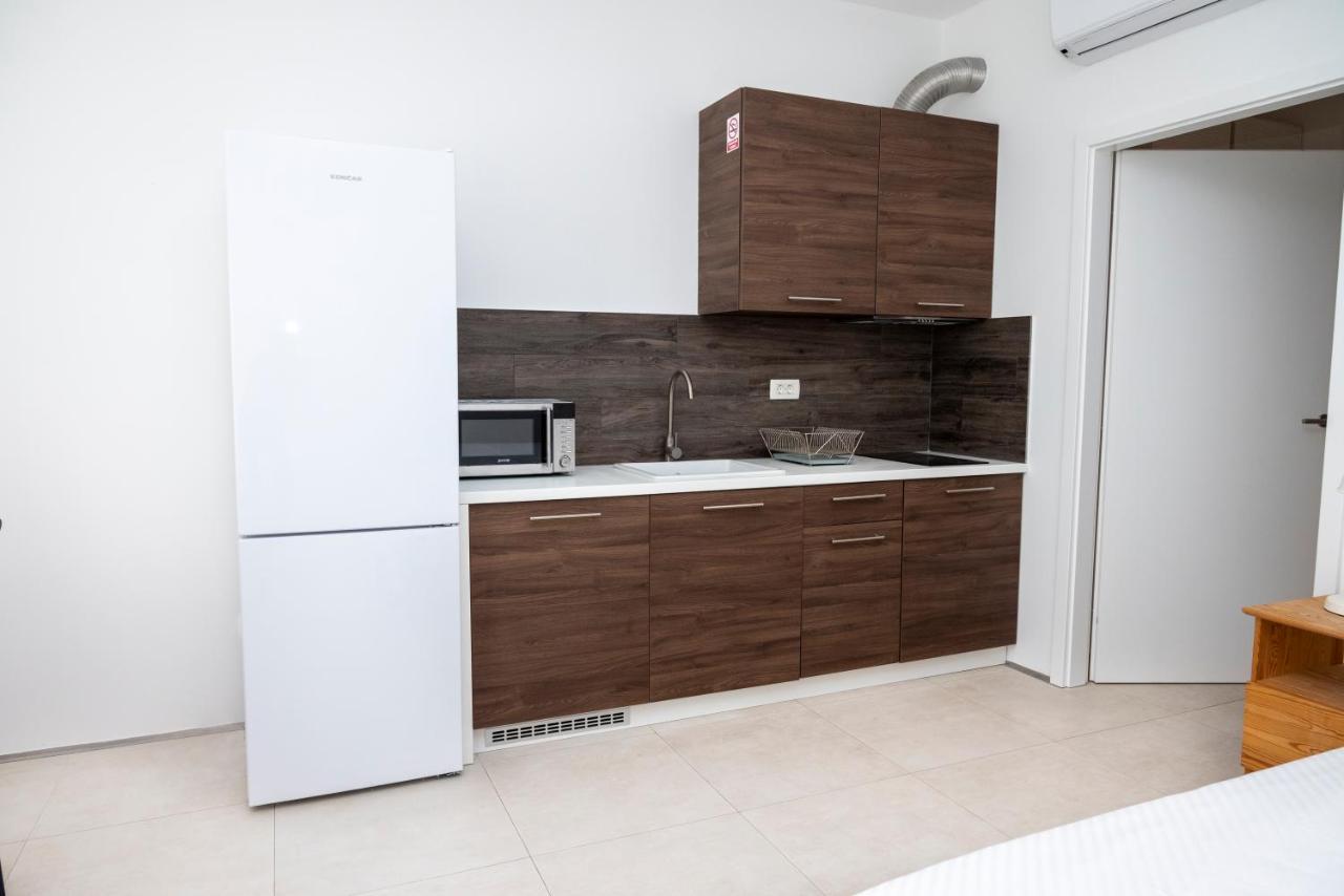 Luxury Apartments Jolara Mimice Buitenkant foto