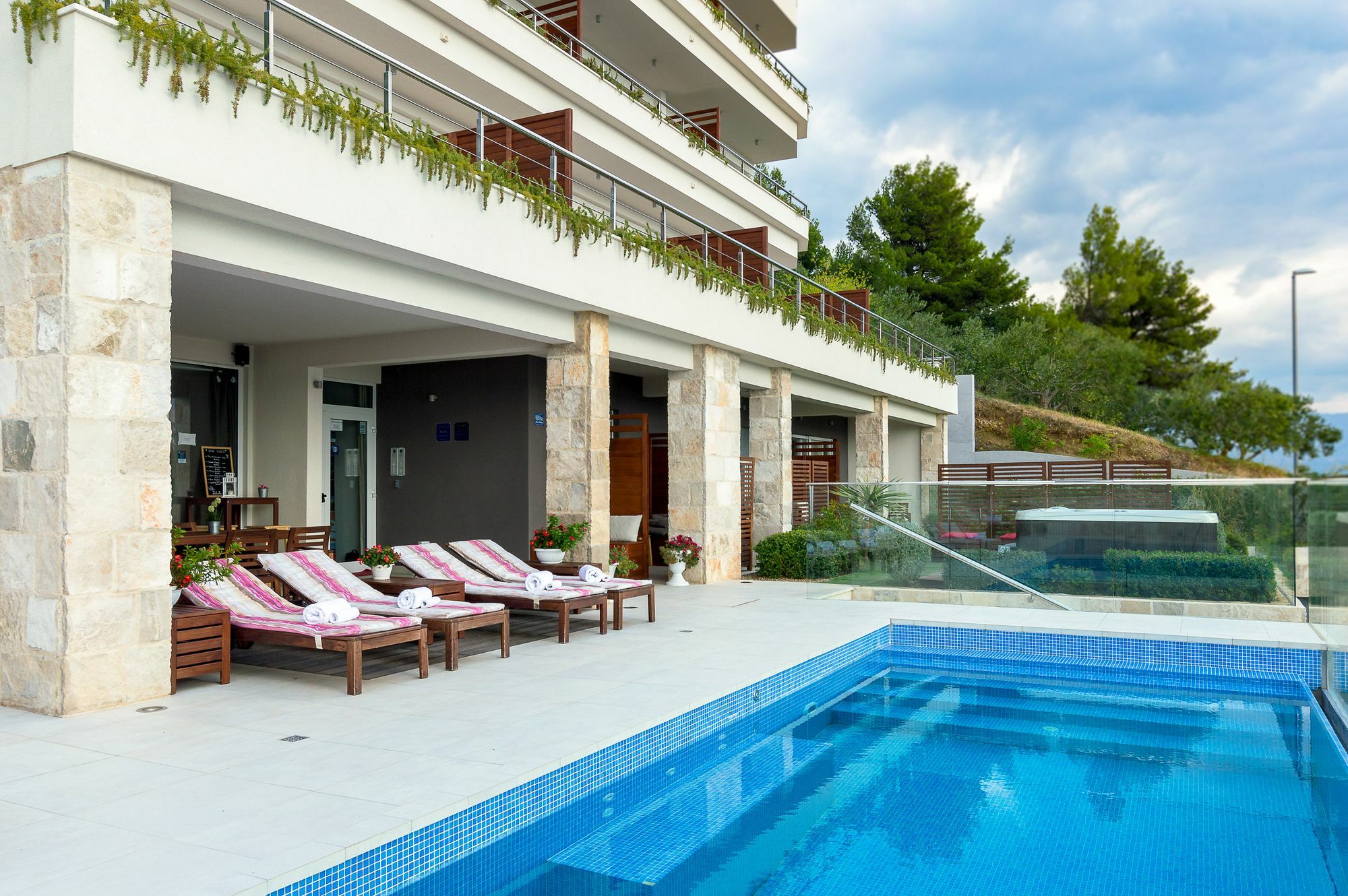 Luxury Apartments Jolara Mimice Buitenkant foto